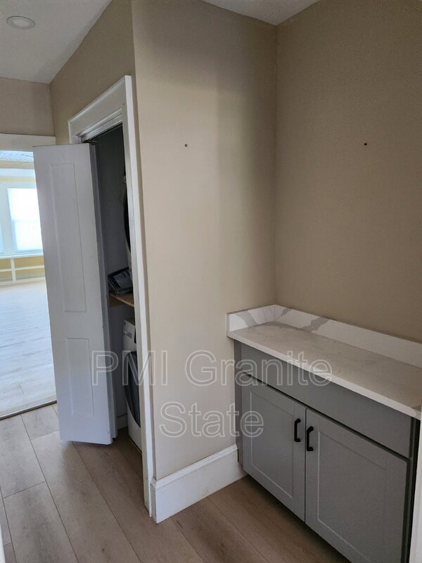 property at 560 Rockland Ave