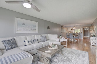 168 Palm Dr in Naples, FL - Building Photo - Building Photo