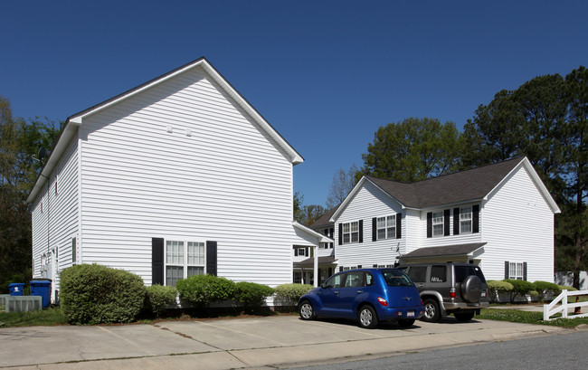 601-615 Ray St in Selma, NC - Building Photo - Building Photo