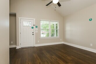 5002 Boyd Dr in Murfreesboro, TN - Foto de edificio - Building Photo