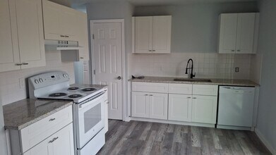 5830 NW Kinyon Ave in Lawton, OK - Building Photo - Building Photo