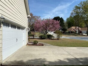1603 Pinder Point Dr in Lawrenceville, GA - Building Photo - Building Photo