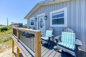 2999 Island Dr in North Topsail Beach, NC - Building Photo - Building Photo
