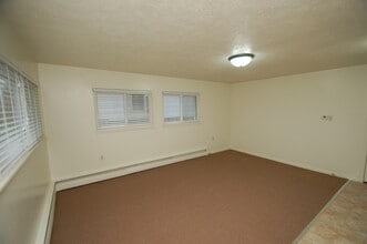 1323 S 9th St in Goshen, IN - Building Photo - Building Photo