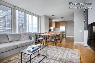 560 W 43rd St in New York, NY - Building Photo - Building Photo