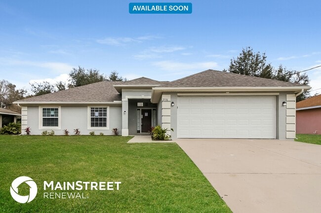 property at 2556 Traverse Ave