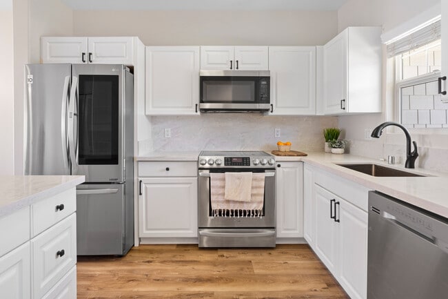 property at 91-1170-1170 Kaileolea Dr