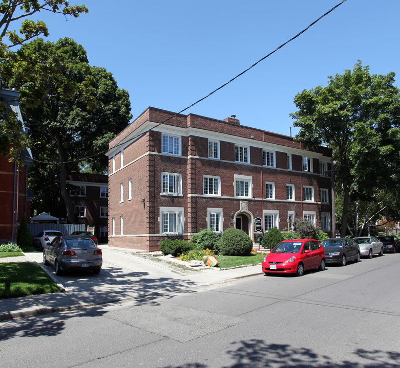 Lawton Apartments in Toronto, ON - Building Photo
