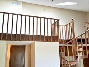 2463 Cochrane Dr in Woodbury, MN - Building Photo - Building Photo