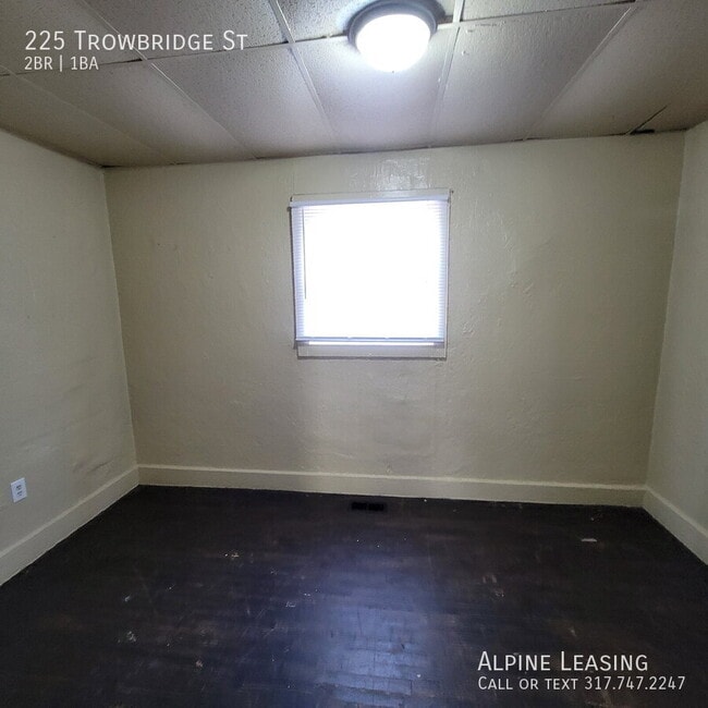 225 Trowbridge St in Indianapolis, IN - Building Photo - Building Photo