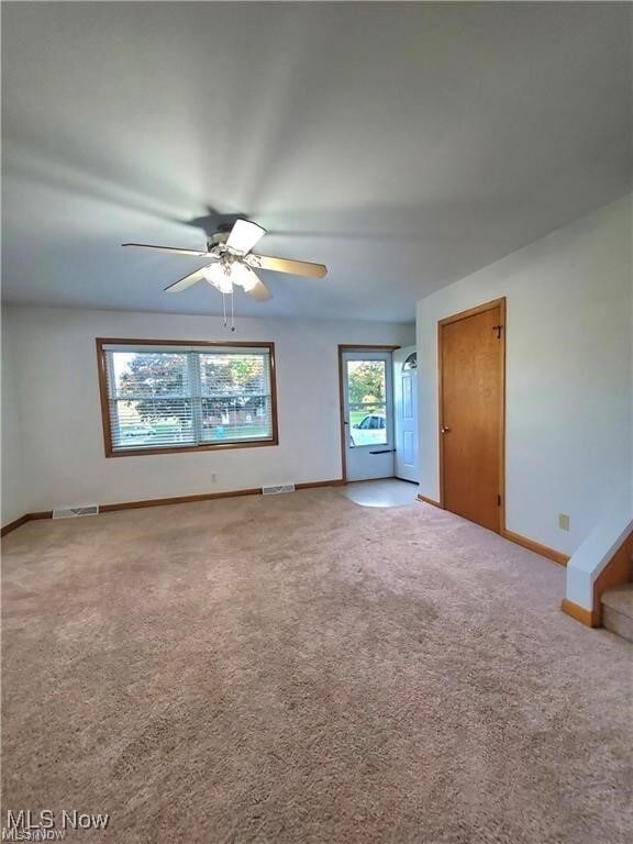 2448 Twin Lakes Dr in Uniontown, OH - Building Photo - Building Photo