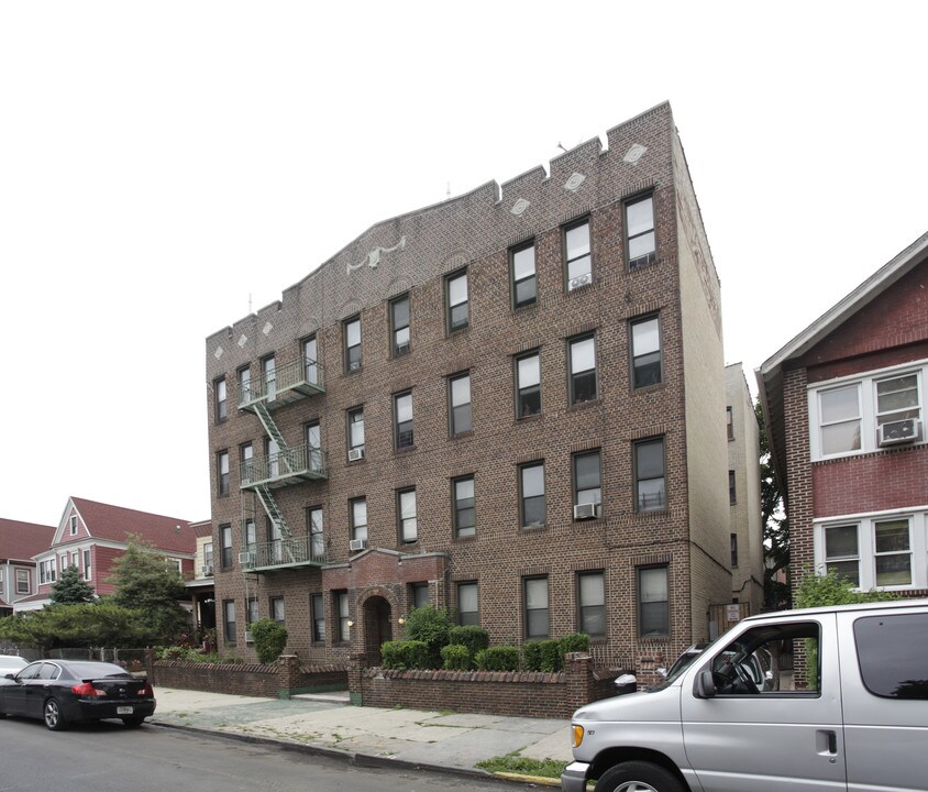 315 Fenimore St in Brooklyn, NY - Building Photo