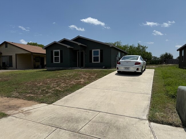 330 Glenbrook in San Antonio, TX - Building Photo - Building Photo