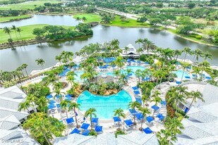 8365 Whisper Trace Way in Naples, FL - Building Photo