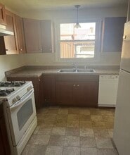 328 Clayton Ave, Unit 328 in Williamsport, PA - Foto de edificio - Building Photo