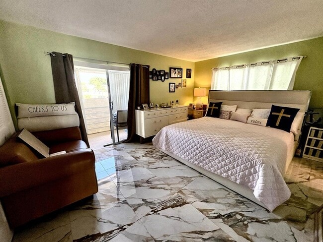 166 Sheffield G in West Palm Beach, FL - Building Photo - Building Photo