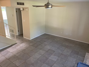 31 W Pasadena Ave, Unit 3 in Phoenix, AZ - Building Photo - Building Photo