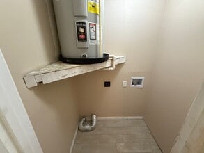 2550 E Constance Ct, Unit 3 in Hernando, FL - Foto de edificio - Building Photo