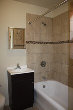 Jeffery Parkway Apartments in Chicago, IL - Building Photo - Interior Photo