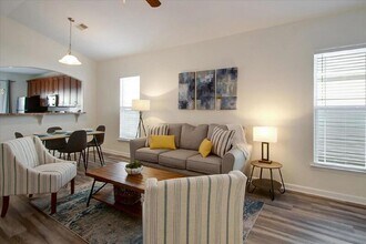 11 Summer Lake Way in Savannah, GA - Foto de edificio - Building Photo