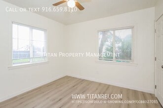 4116 Howard Ave in Sacramento, CA - Building Photo - Building Photo