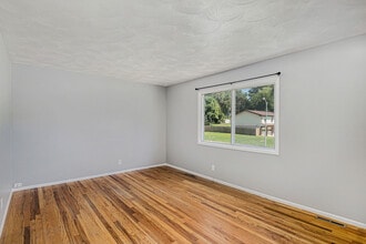 4622 Parkview Dr in Omaha, NE - Building Photo - Building Photo