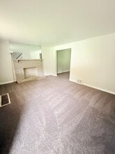 126 Briarwood Dr in Pittsburgh, PA - Building Photo - Building Photo