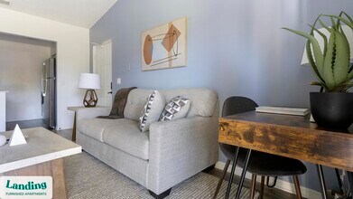 1000 Marlin Lakes Cir, Unit 124 in Sarasota, FL - Building Photo - Building Photo