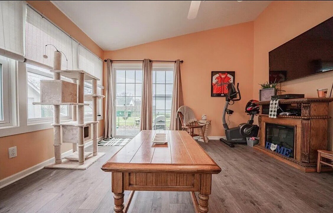 343 Amador Ct in Pleasanton, CA - Building Photo