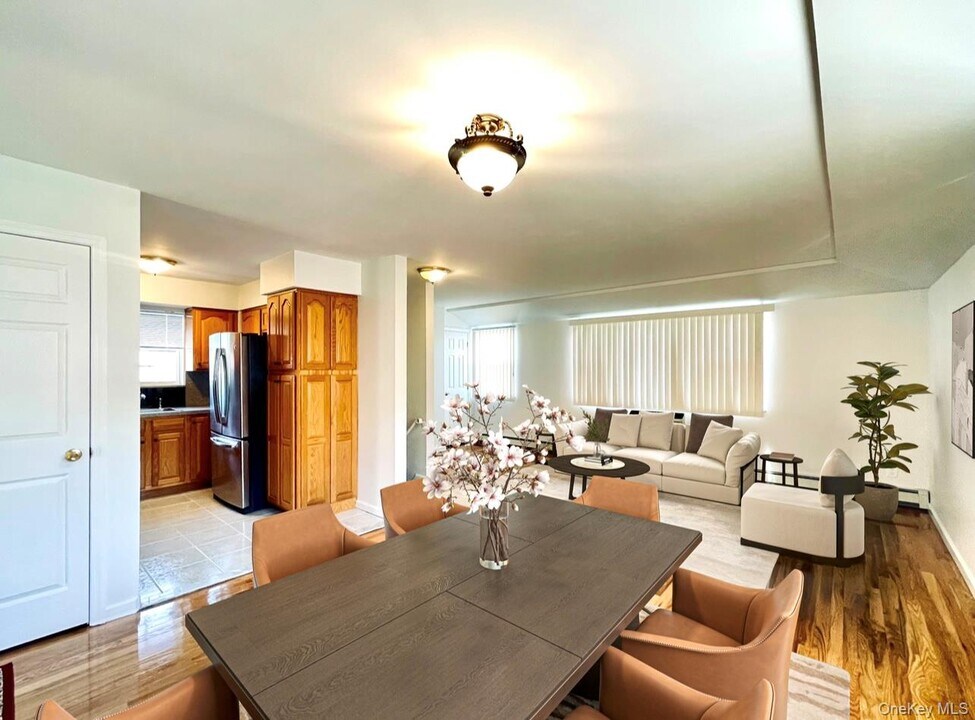 35-40 204th St in Queens, NY - Building Photo