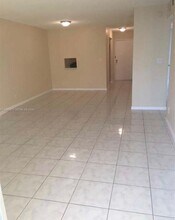 2029 NW 46th Ave in Lauderhill, FL - Building Photo - Building Photo