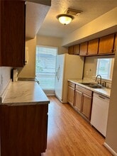 7806 Gatehouse Dr in Houston, TX - Building Photo - Building Photo