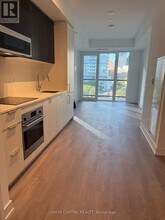 308 Jarvis St in Toronto, ON - Building Photo - Building Photo