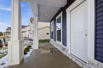 7051 Aster Wy in Delaware, OH - Foto de edificio - Building Photo