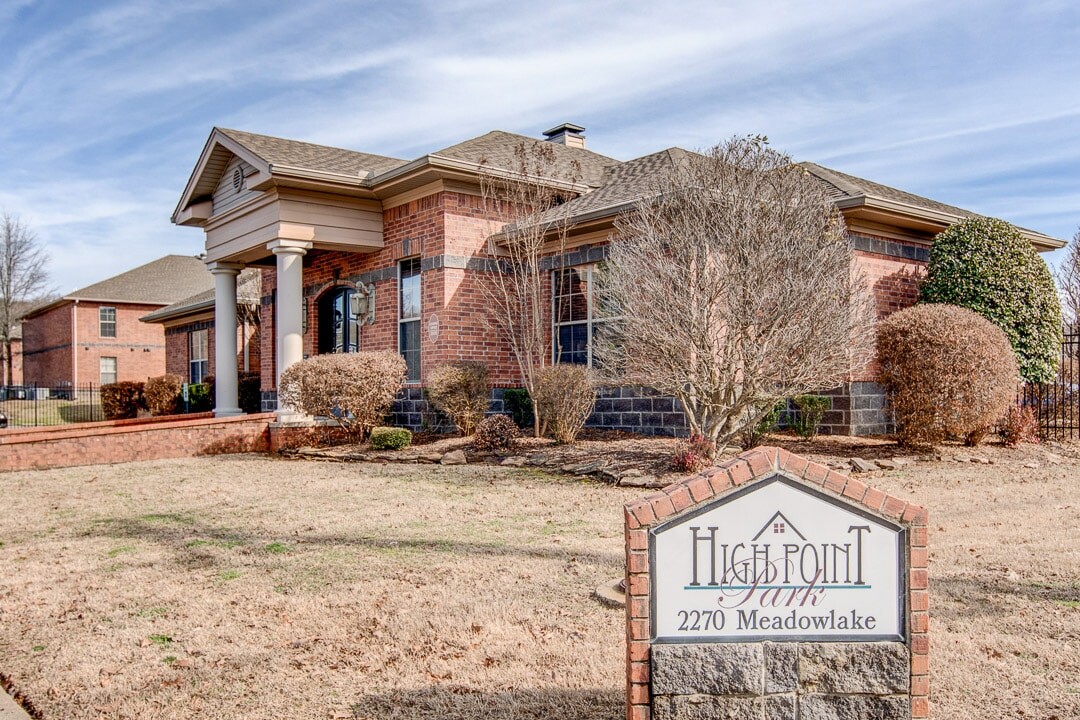 High Point Park Apartments in Conway, AR - Foto de edificio