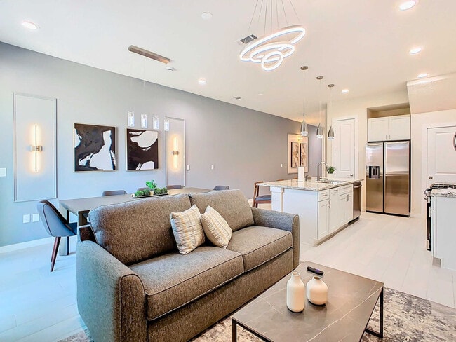 7516 Sunflower Dr in Kissimmee, FL - Foto de edificio - Building Photo