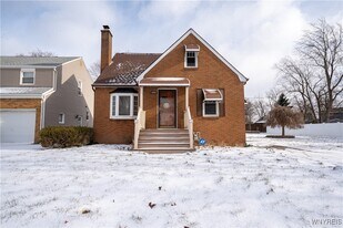4097 Bailey Ave in Buffalo, NY - Building Photo