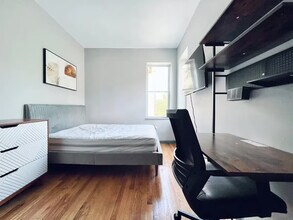 Furnished room/NOT APARTMENT in Brooklyn, NY - Building Photo - Building Photo