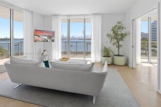 1445 16th St in Miami Beach, FL - Building Photo - Building Photo