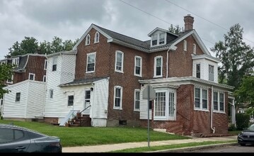 501 Gay St, Unit 1 in Phoenixville, PA - Building Photo - Building Photo