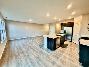 1327 Draper Rd in McHenry, IL - Building Photo - Building Photo