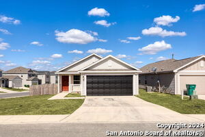 10407 Canard Crst in Converse, TX - Building Photo