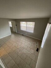 622 Brewer Pl in Greenwood, IN - Building Photo - Building Photo