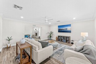 1109 Seminole Dr in Satellite Beach, FL - Building Photo