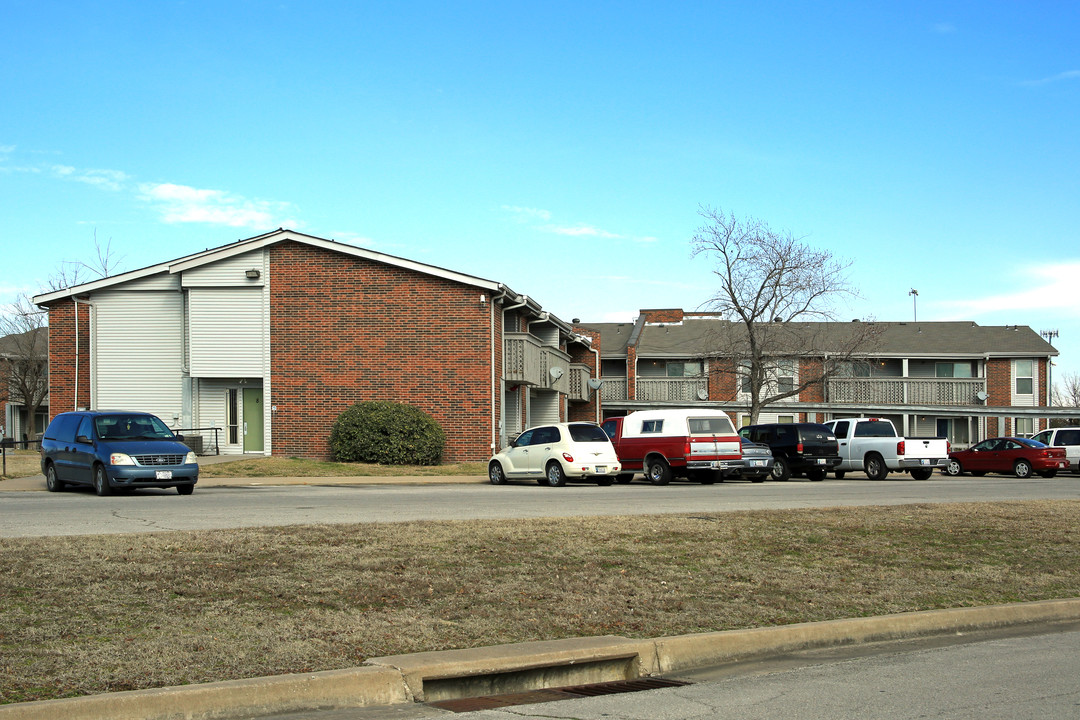 Glenwood Senior Apartments in Tulsa, OK - Building Photo