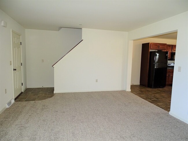 336 Meadow View Dr in Myerstown, PA - Foto de edificio - Building Photo