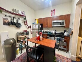 15 Aberdeen St, Unit 6 in Boston, MA - Building Photo