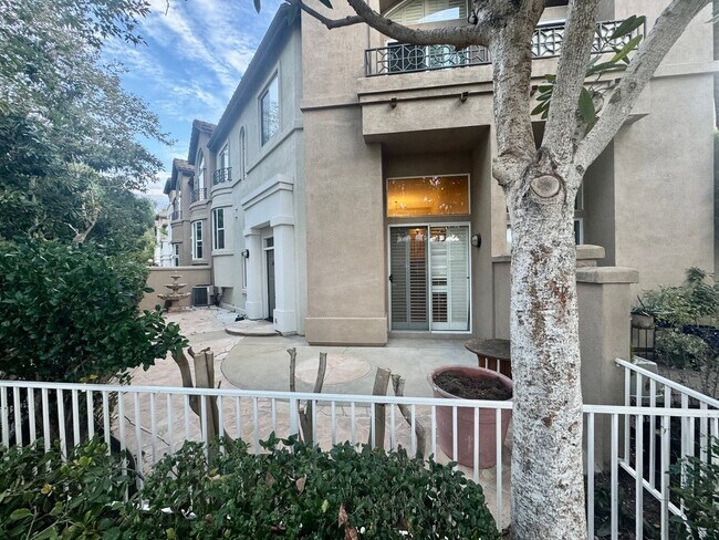 18 Florentine in Aliso Viejo, CA - Building Photo - Building Photo