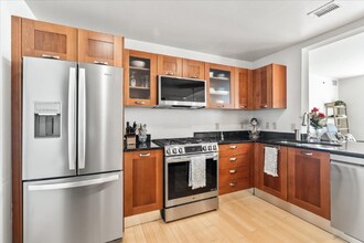 5750 Bou Ave in Rockville, MD - Building Photo - Building Photo