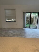 382 NE 208th Ter in Miami, FL - Building Photo - Building Photo